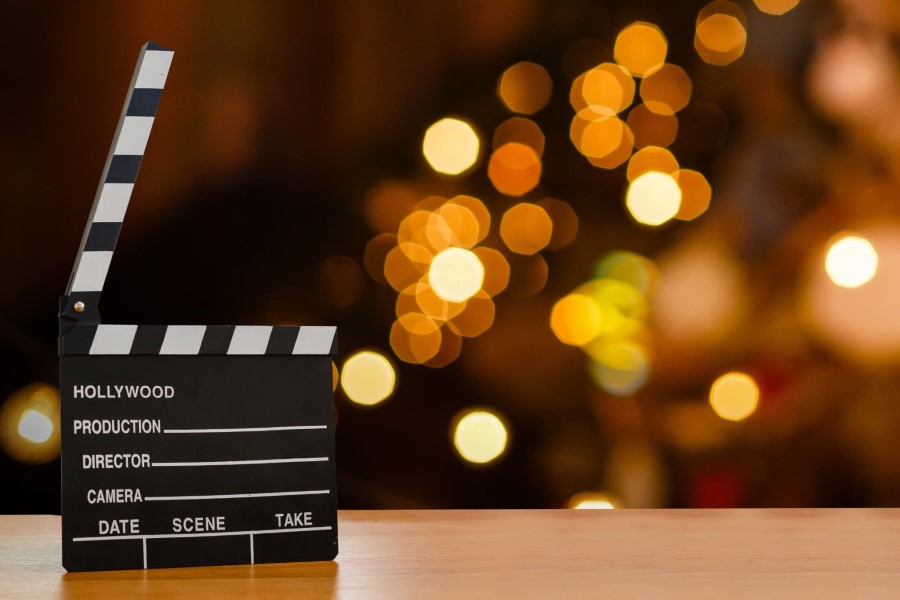 モバイルプロジェクターで映画を楽しむ